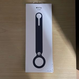 Apple AirTag loop